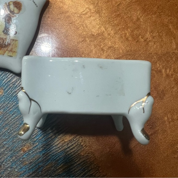 Vintage Holly Hobbie Porcelain Trinket Box Put on a Happy Face Japan - Picture 7 of 13